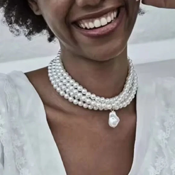 ⭐️ Beautiful Baroque Pearl Four Lines Choker - Picture 2 of 4